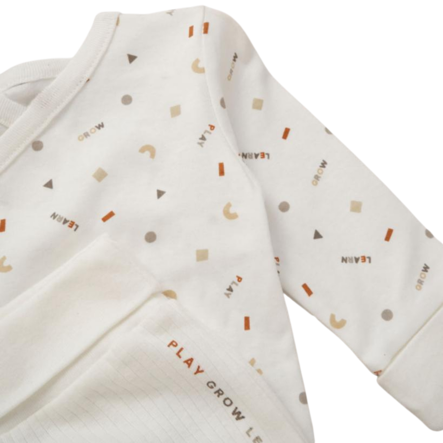 Image of a three-piece organic baby clothes set, including a long-sleeved bodysuit, ribbed trousers and an adorable bib, made from soft organic cotton